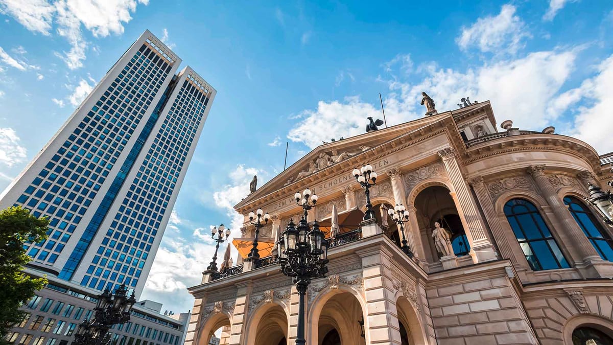 Frankfurt Oper © Tobias Arhelger | Adobe Stock